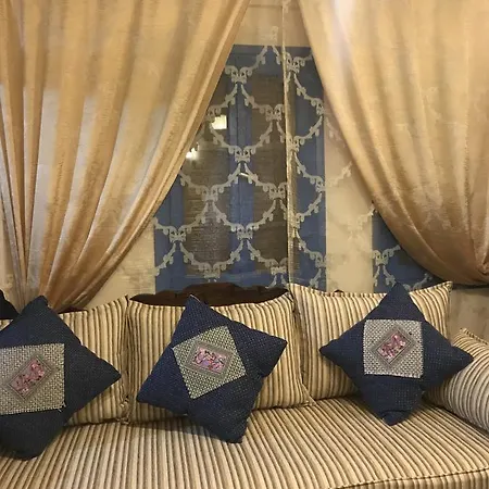 Apartment Anna's Traditional Hοme