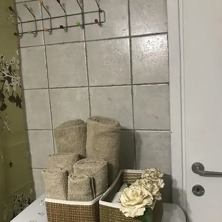 Anna's Traditional Hοme