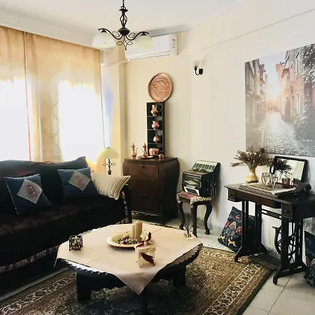 Apartment Anna's Traditional Hοme *